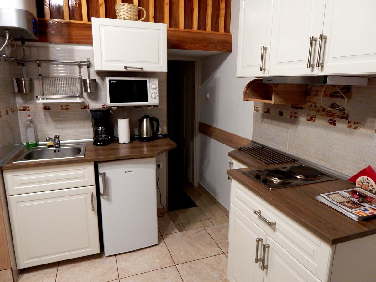 Flats At Ferenc Boulevard *